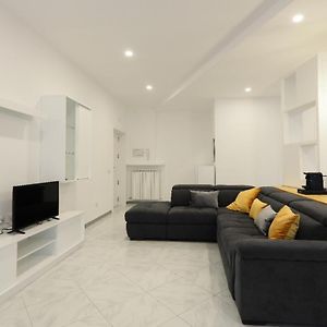 Maison Mira